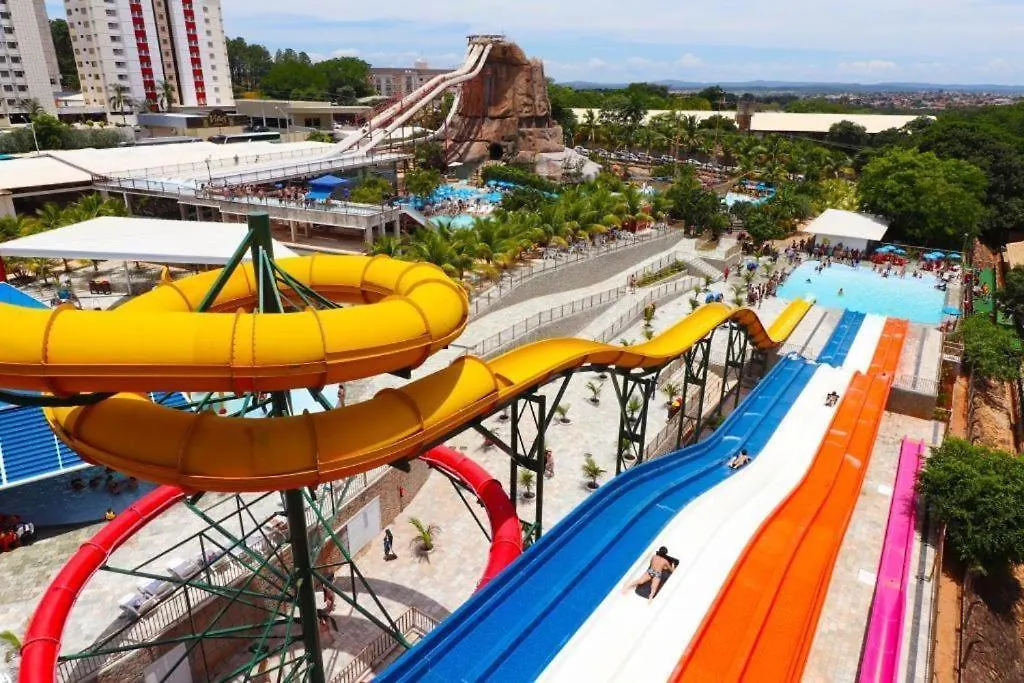 公寓式酒店 Villas Diroma - Ganhe 1 Dia No Diroma Acqua Park, Splash E Slide 卡达斯诺瓦斯